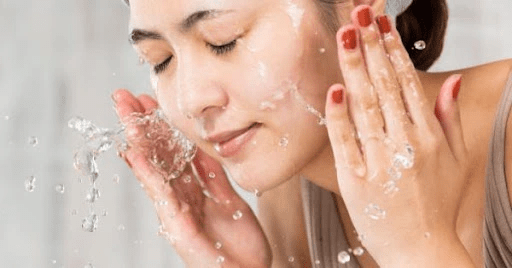 10 Best Face Wash in India - Glopetra