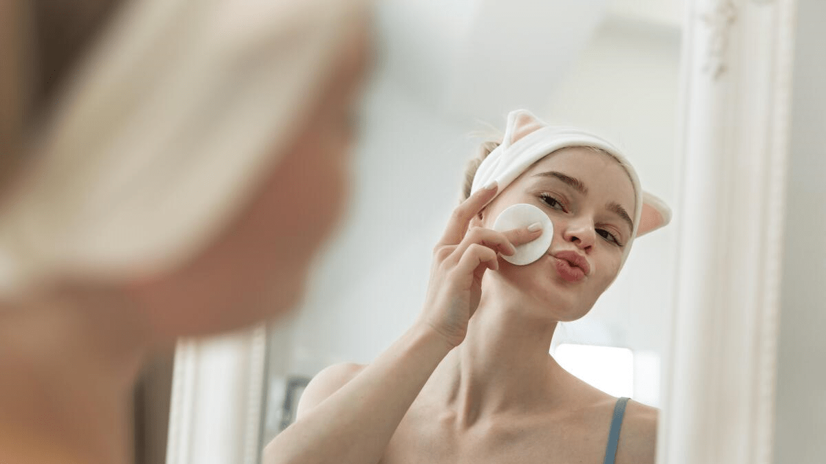 Daily Skincare Routine For Glowing & Healthy Skin - Glopetra