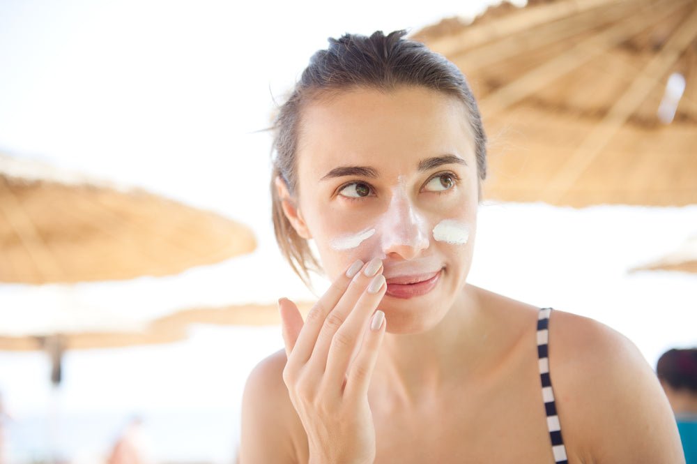 How to Apply Sunscreen Everyday - Glopetra