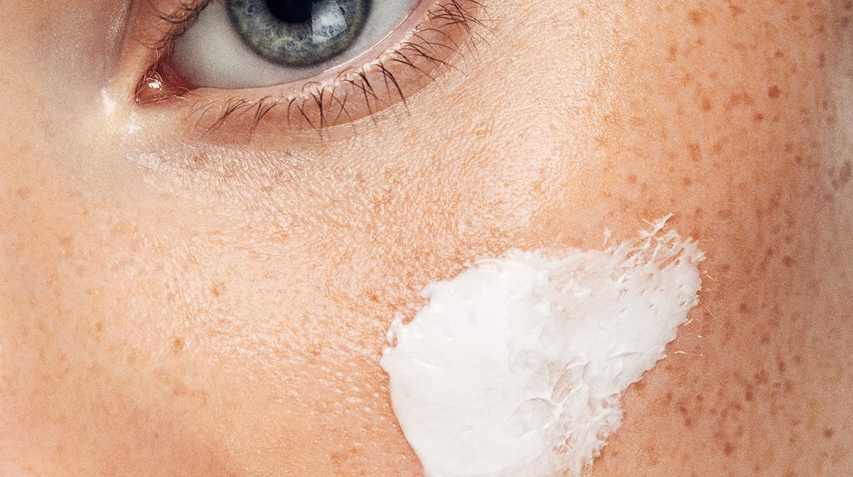 Retinol Products: Cream vs. Serum—Which Is More Effective? - Glopetra
