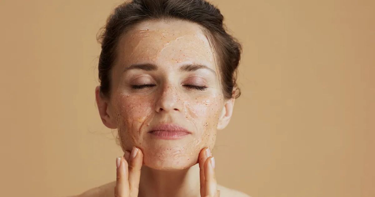 Can You Use Retinol with Chemical Exfoliants? What You Need to Know