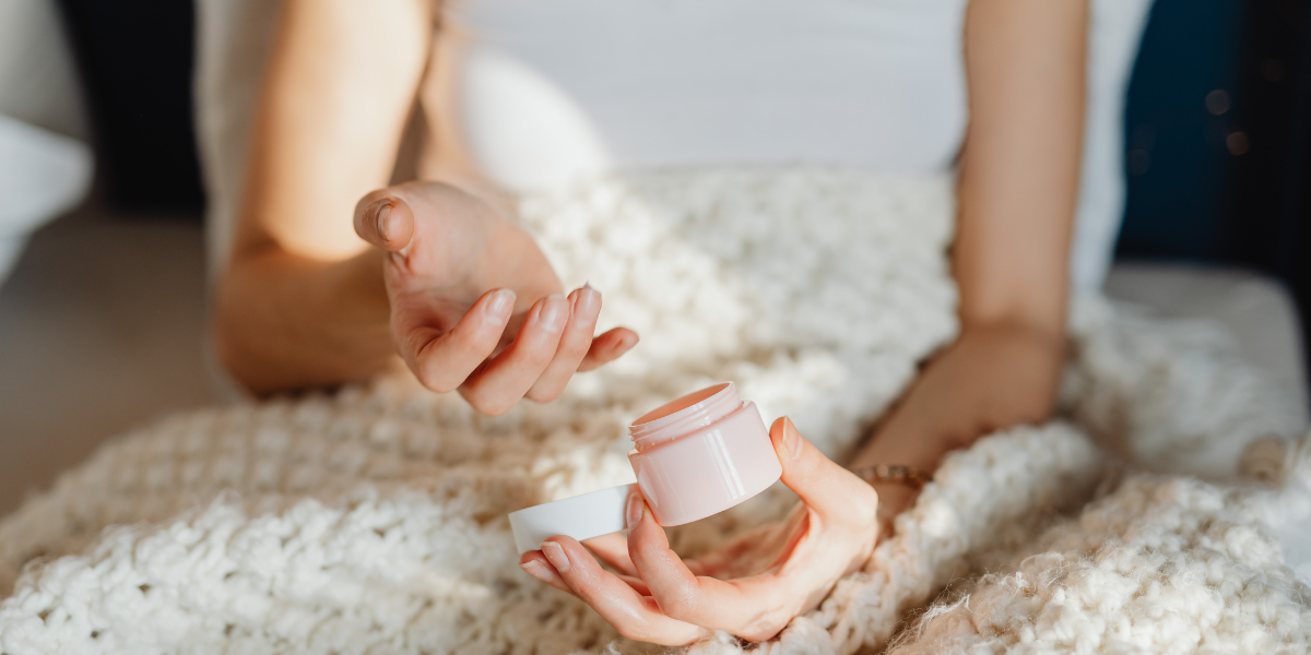 Why Carbomer and Xanthan Gum Are in Your Moisturizer